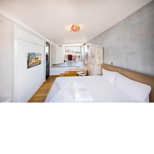 Topfloor stylish apartment with Acropolis view!