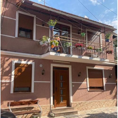 Topleci Guest House