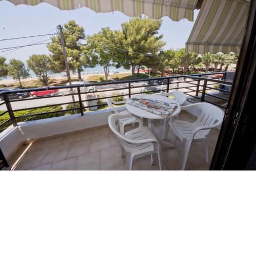 Toroni Apartments Hotel