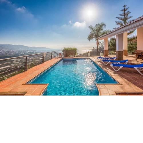 Torrox Villa Sleeps 8 Pool Air Con WiFi
