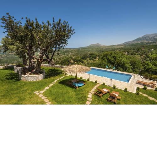 Totally private and luxurus Villa Nicol