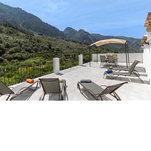 Town House Cas Decu