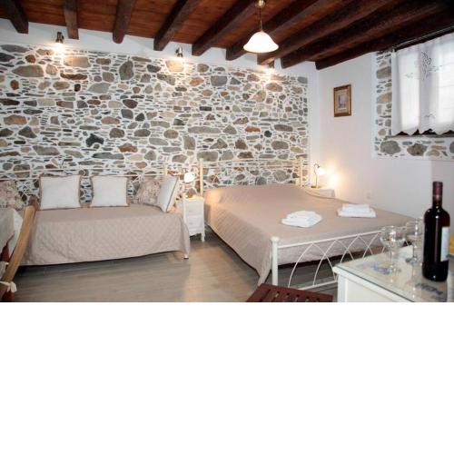 TRADITIONAL STUDIO OLD TOWN