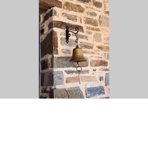 Traditionally designed 2 bedroom house with Pool