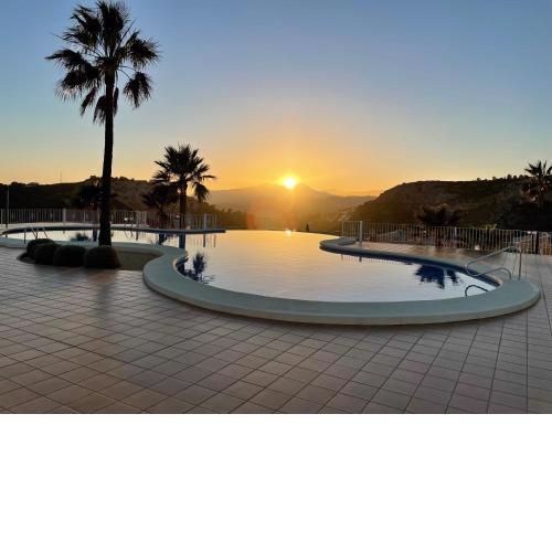 Tranquility, sun, breathtaking view and 5 minutes from the sea -