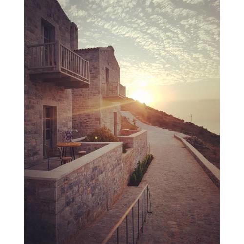 Trapela Luxury Suites