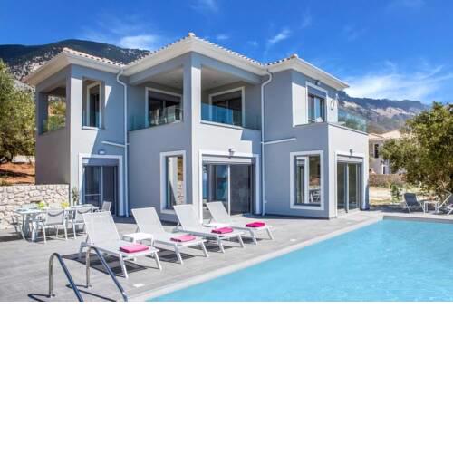 Trapezaki Villa Sleeps 6 with Pool Air Con and WiFi