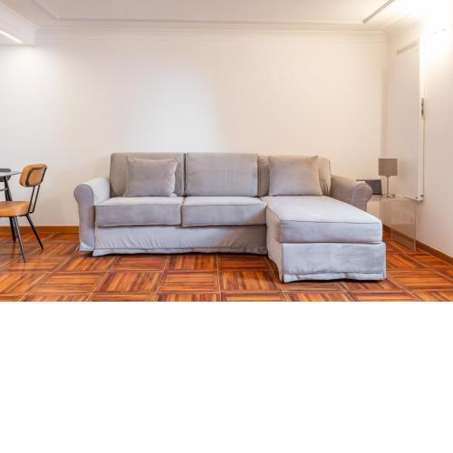 Trastevere San Calisto 3 BDR Apartment