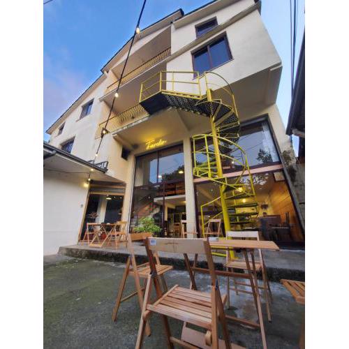 Traveler Hostel