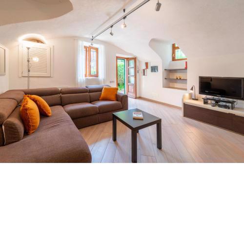 Tremezzina Charming Apartment by Wonderful Italy