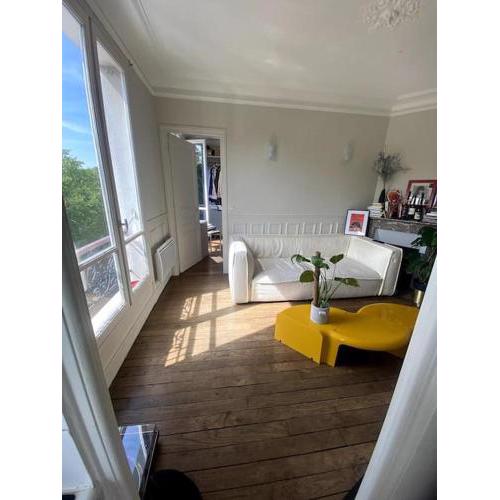 Très bel appartement niché sur la butte Montmartre
