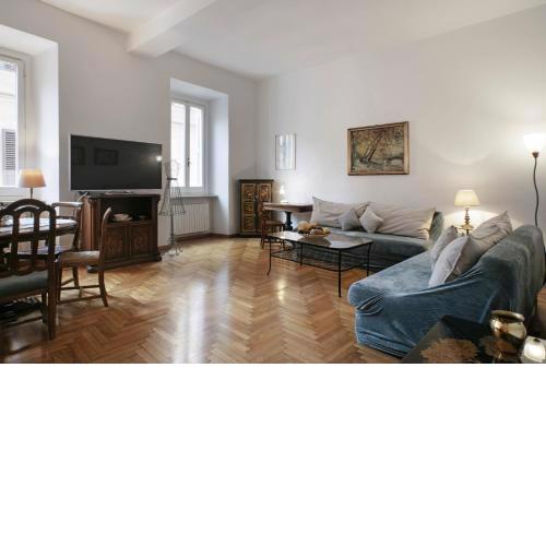 Trevi Fountain Apartment