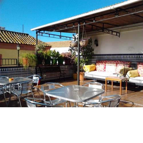 Triana Backpackers