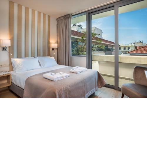 Trianon Luxury Apartments & Suites