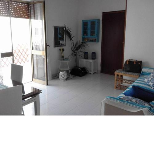 Trilocale balconato vista mare