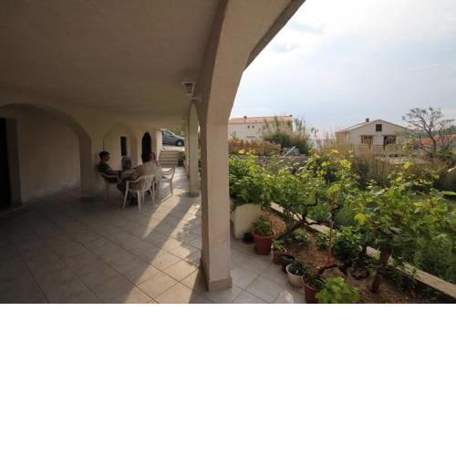 Triple Room Metajna 4120d