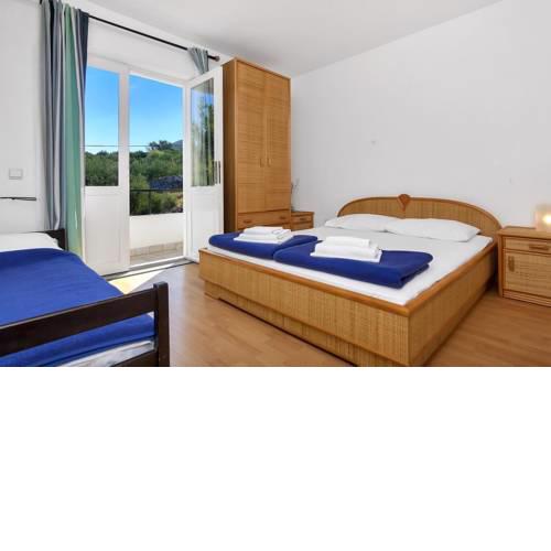 Triple Room Uvala Pokrivenik 2069l