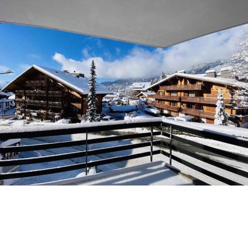 Triplex in Villars Centre with Parking