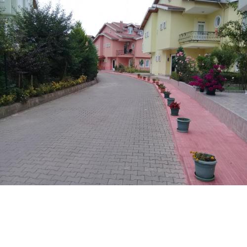 Triplex Villa with Sea View at Yildizli Bahcelievler