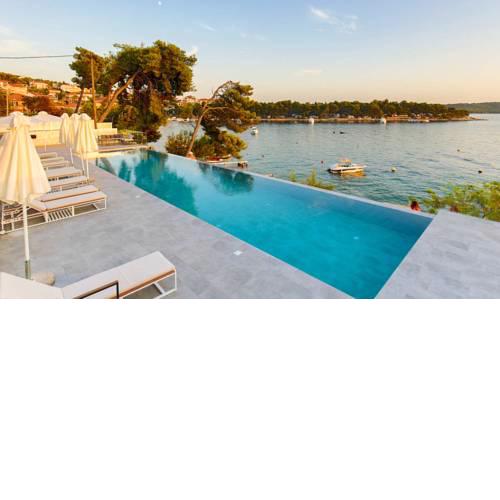 Trogir Villa Sleeps 10 with Pool Air Con and WiFi