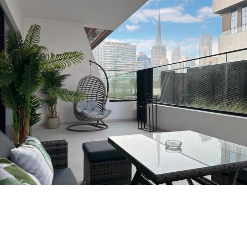 Trophy - Burj Khalifa View Terrace Suite