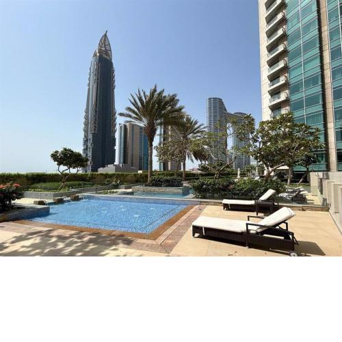 Trophy - Downtown Serenity Suite