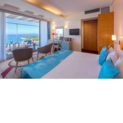 Tropical Hotel