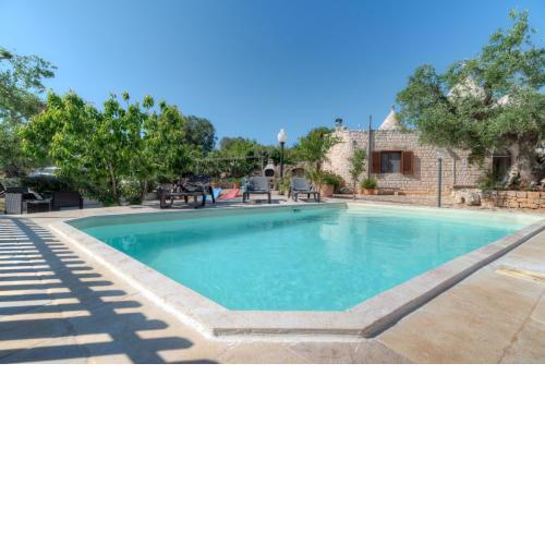 Trullo Paan by Typney
