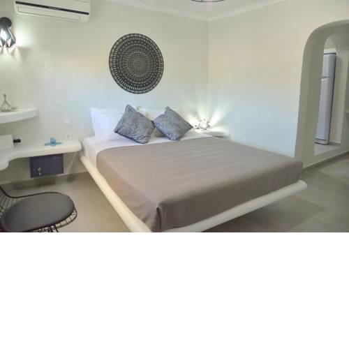 Tsakonas Home