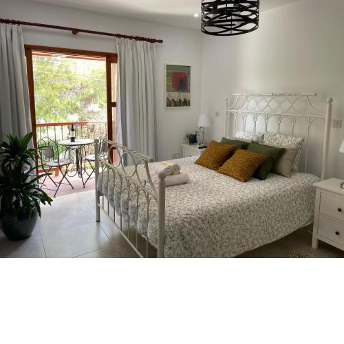 Tsangarides Apartment with Mountain View in Lemona, Paphos