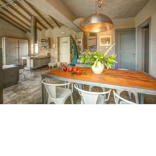 Tselentata Villa Sleeps 4 Pool Air Con WiFi