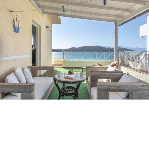 Tsifliki Beach House