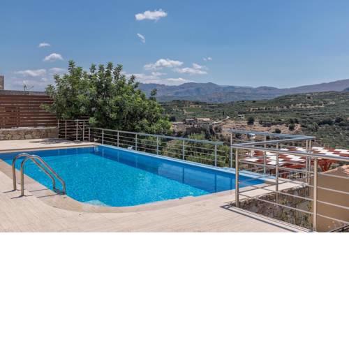 Tsikalaria Villa Sleeps 4