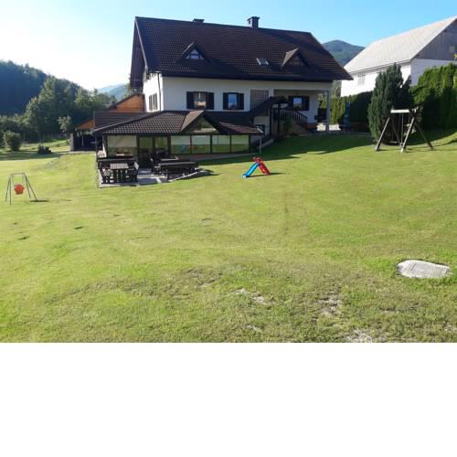 Turistična kmetija Pr Mark -šotorišče