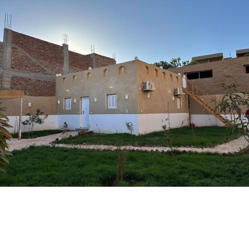 Tuya House Luxor