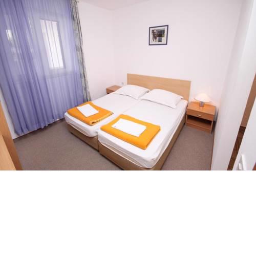 Twin Room Tucepi 5263g