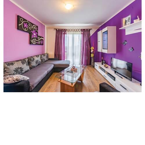 Two-Bedroom Apartment in Barban