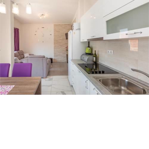 Two-Bedroom Apartment in Blace