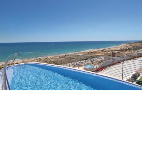 Two-Bedroom Apartment in Elche