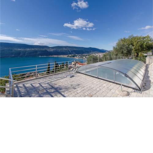 Two-Bedroom Apartment in Herceg Novi