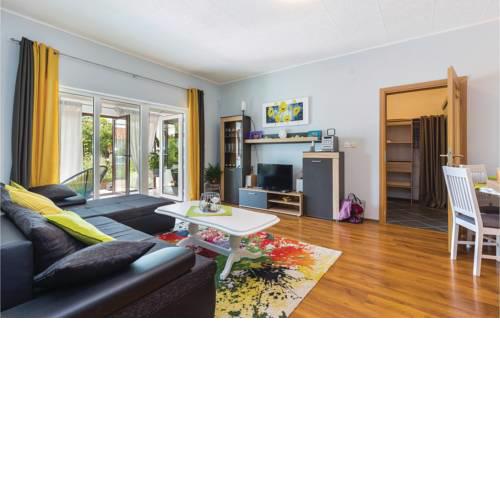 Two-Bedroom Apartment in Krasica