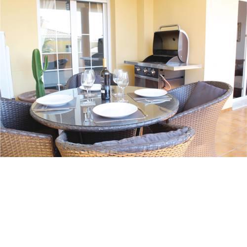 Two-Bedroom Apartment in Marbella