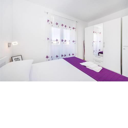 Two-Bedroom Apartment in Maslenica