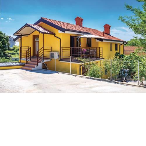 Two-Bedroom Apartment in Matulji
