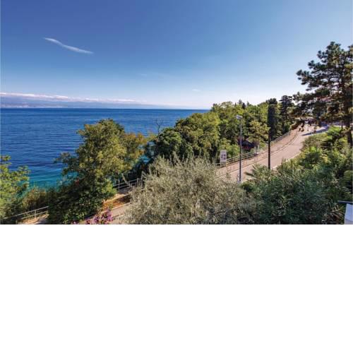 Two-Bedroom Apartment in Medveja