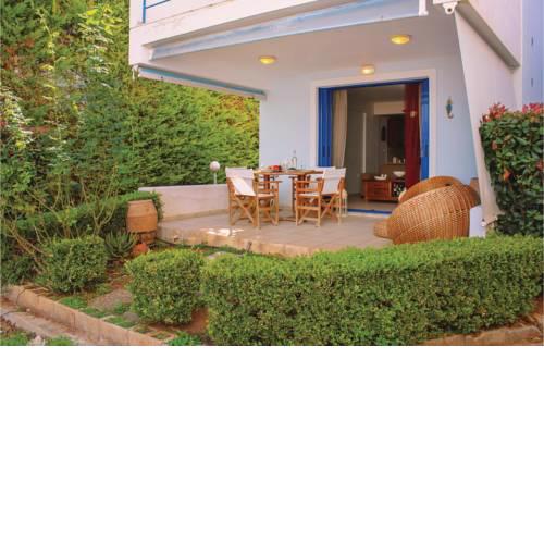 Two-Bedroom Apartment in Melissi Korinthia
