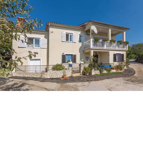 Two-Bedroom Apartment in Nedescina