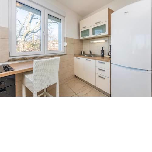 Two-Bedroom Apartment in Njivice