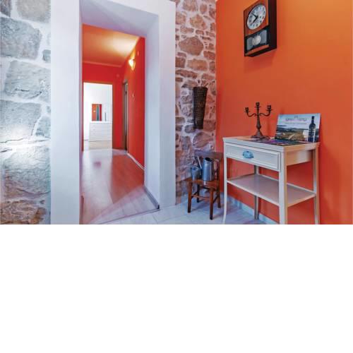 Two-Bedroom Apartment in Zaton