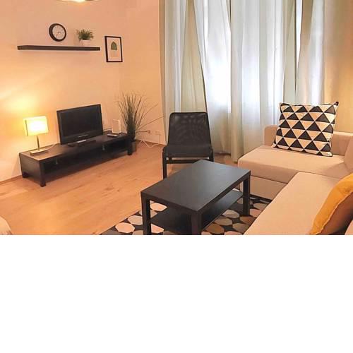 Two bedroom apartment near Center